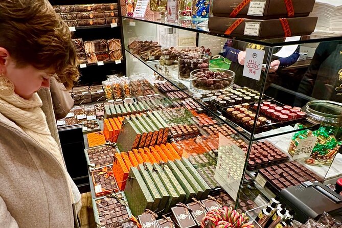 #1 Paris Chocolate and Pastry Food Tasting Tour - Guide Style: When It Becomes Fun, Not Just Filling