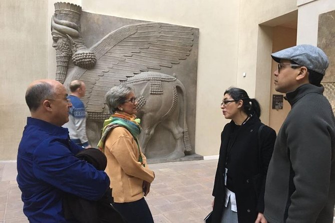1h30 - Louvre Highlights optional 'families with kids' - Eng/Esp - The 90 Minute Itinerary: A Chronological Louvre Highlights Loop
