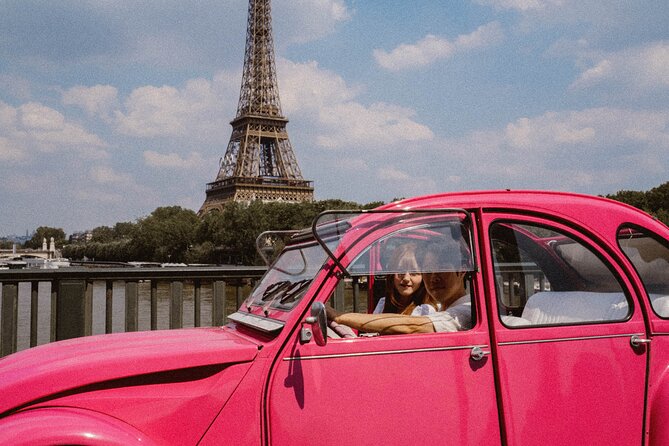 1h30 Private Guided Tour in a Pink Citroën 2CV - The private guide part, what it changes for your day
