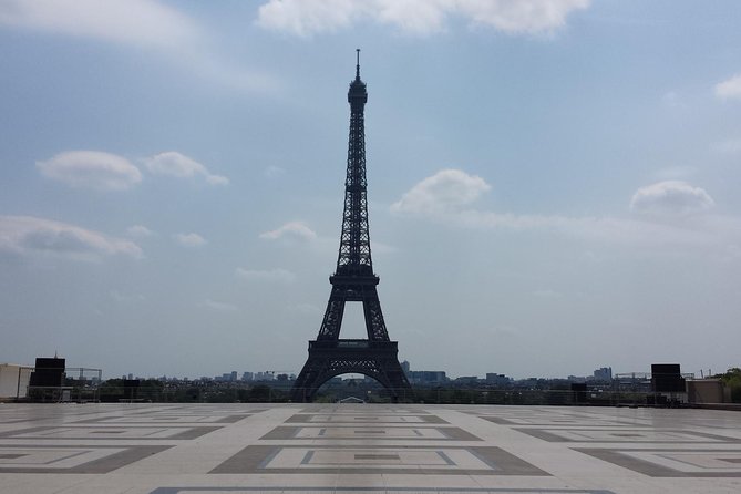 1st Day in Paris Discovery Private Tour: 'How-to' Orientation & Sightseeing Fun! - Pont Neuf and Notre-Dame from the outside, with visit timing in mind