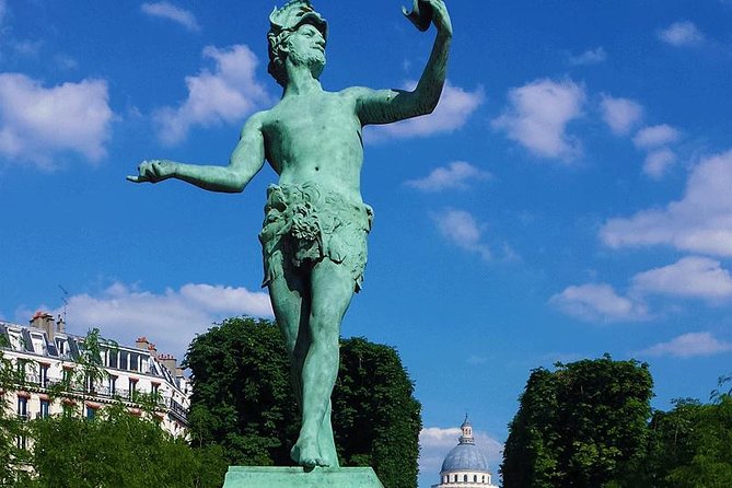 1st Day in Paris Discovery Private Tour: 'How-to' Orientation & Sightseeing Fun! - Montmartre when time allows, plus a quick Louvre orientation