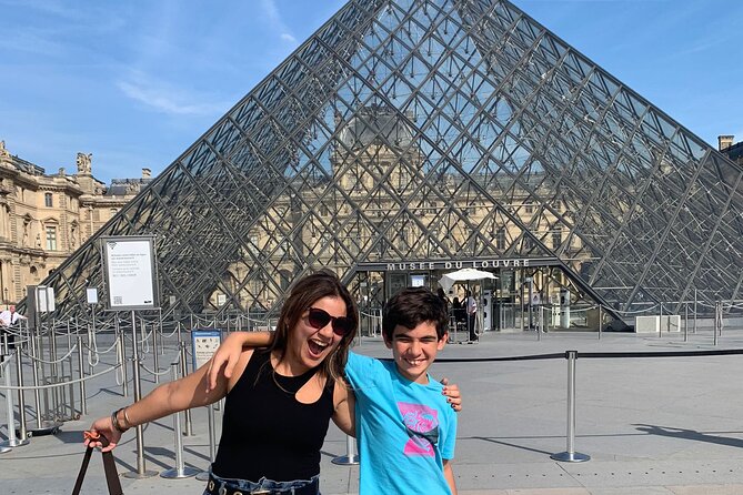 1st Day in Paris Discovery Private Tour: 'How-to' Orientation & Sightseeing Fun! - The metro and Navigo lesson you’ll actually use