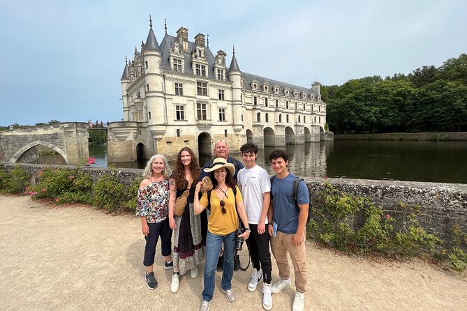 3 Loire Valley Castles and Wine Tasting Private Guided Tour - Getting out of Paris: early start, private comfort, and what to expect
