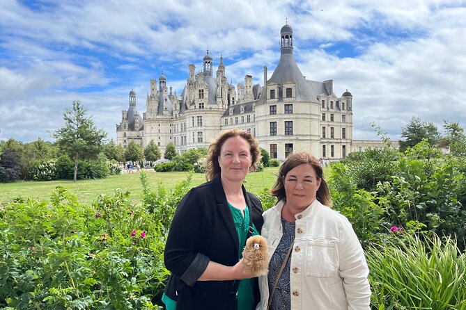 3 Loire Valley Castles and Wine Tasting Private Guided Tour - Château de Chenonceau: the ladies castle and a photo-friendly afternoon
