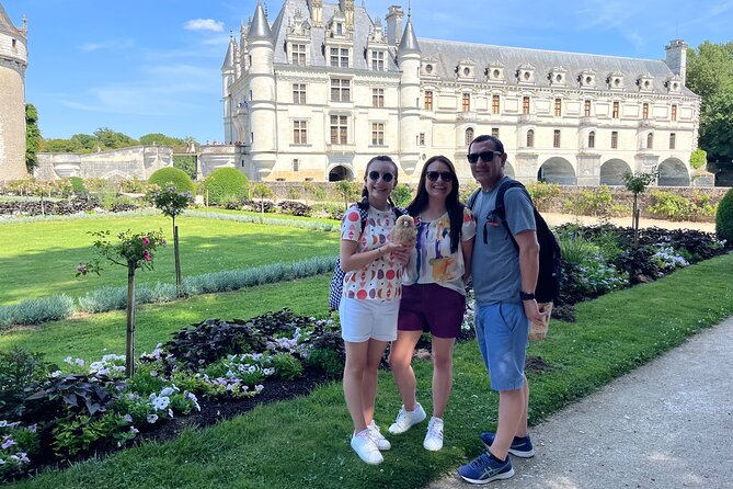 3 Loire Valley Castles and Wine Tasting Private Guided Tour - Château de Chambord: the French Renaissance hit with real architectural drama