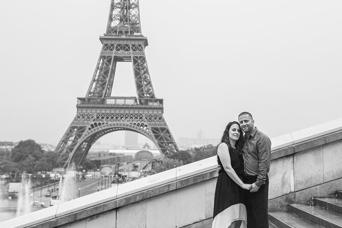 30 min photosession in Paris, all photos sent and edited - A 30-Minute Eiffel Tower Shoot That Feels Worth It