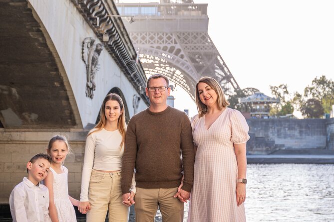 30 min photosession in Paris, all photos sent and edited - Practical Tips: Timing, Traffic, and Weather That Can Change Fast