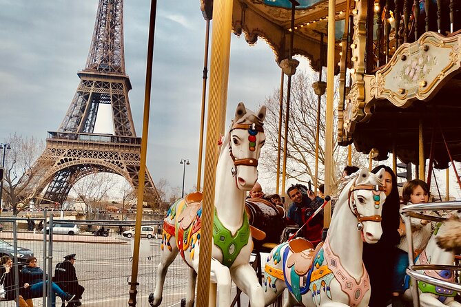 5 Hour Walking Tour in Paris with Licensed Guide - Stop-by-stop: from Sacré-Cœur down through Paris icons