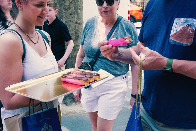 A Morning in Paris Food Tour: Croissants, Baguettes & Chocolate - Stop 4, Dammann Frères: a proper tea tasting pause