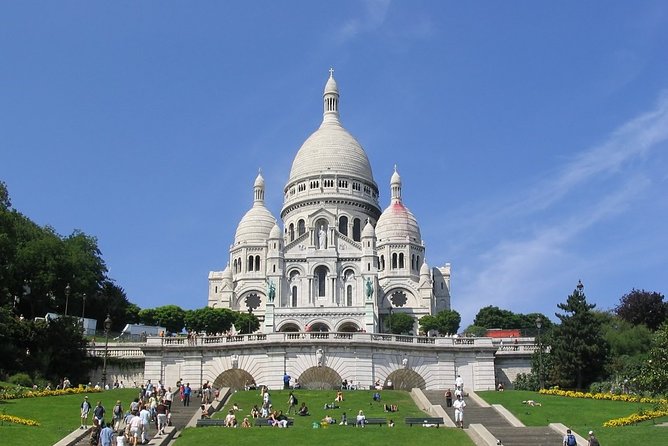 Airport Transfer: Paris Airport CDG to Paris City by Business Car - What to expect day of arrival, step by step