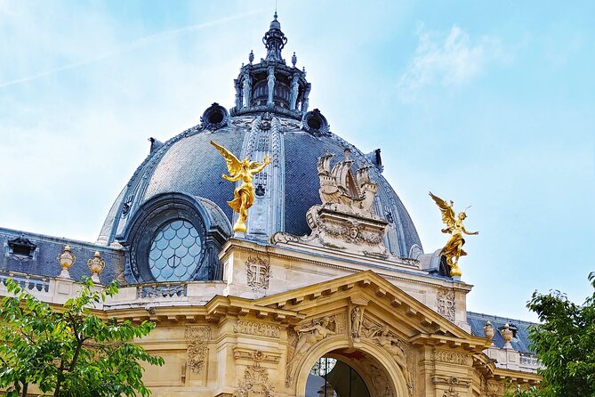 Arc de Triomphe and Champs Élysées Walking Tour - Stop 2: Pont Alexandre III and the Seine views that anchor your photos