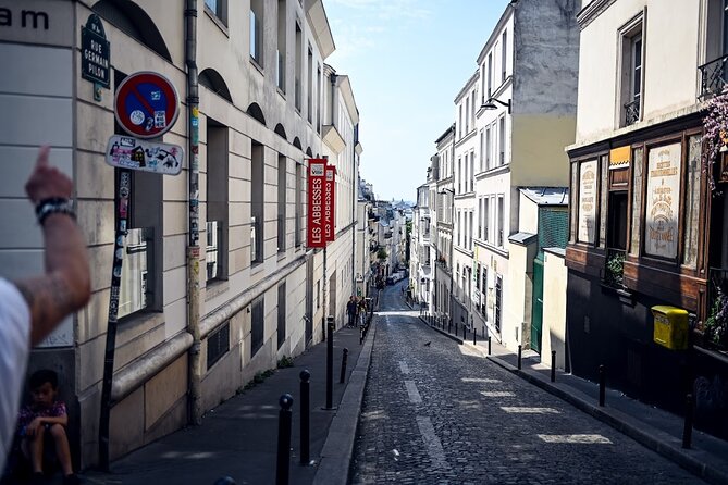 Authentic Parisian Gourmet Food Tour with 10 Local Dishes & Wines - Notre Dame area route: Le Marais, Île Saint-Louis, and the bakery-to-dessert flow