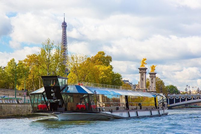 Bateaux Mouches Christmas Special Lunch Cruise in Paris - Key Points Worth Your Focus