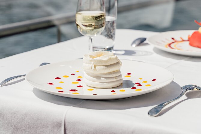 Bateaux Mouches Christmas Special Lunch Cruise in Paris - What the 1h45 Cruise Feels Like, Timing and Comfort Included