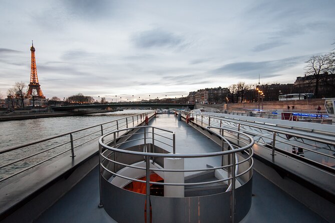 Bateaux Mouches Dinner Cruise on the Seine River in Paris - Who this is best for, and who should pick something else