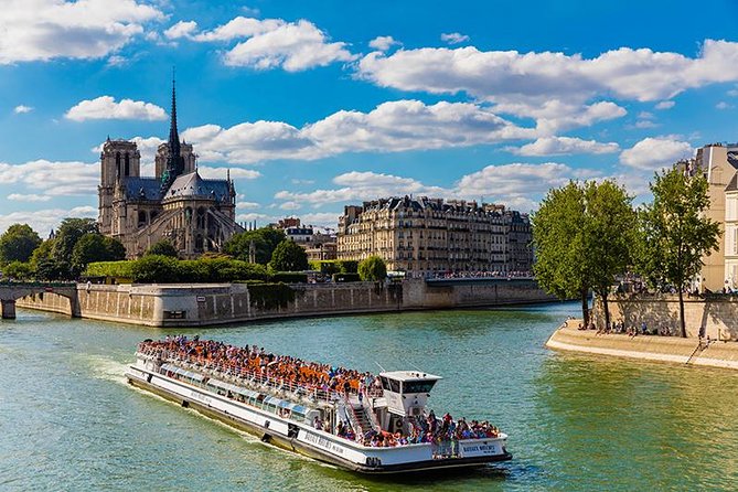 Bateaux Mouches Sightseeing Cruise on the Seine River in Paris - Roof top vs inside deck: how to pick your comfort and your photos