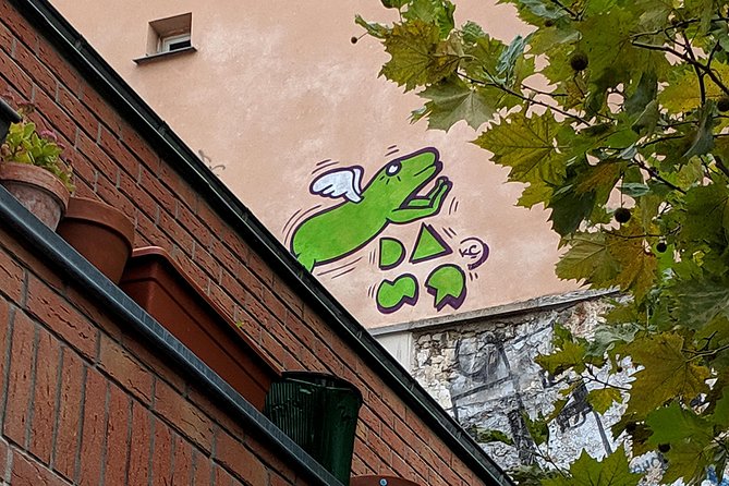 Belleville Street Art Tour with an Artist - What makes this a strong deal at $48.39