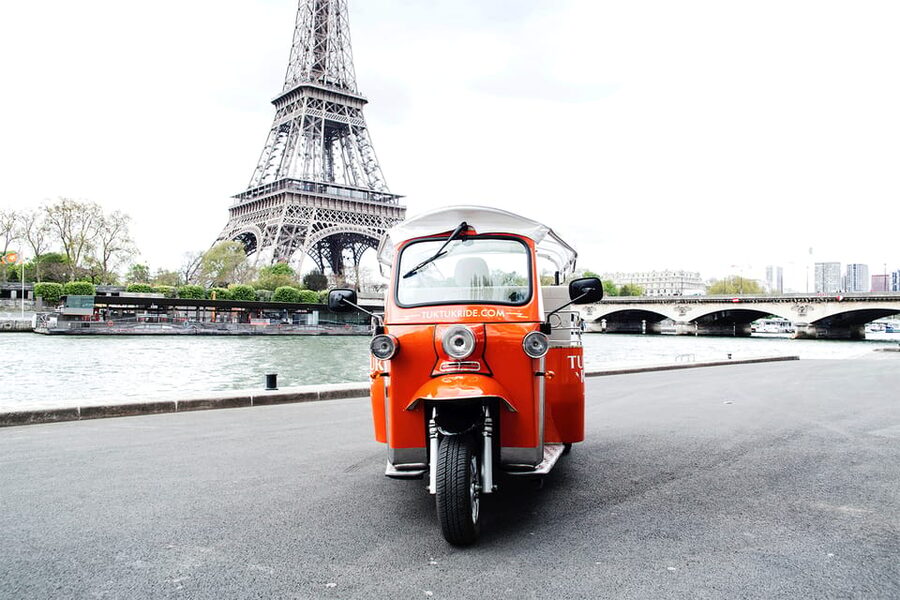 Best of Paris in 2 Hours by Private Electric TukTuk - Les Invalides, Notre-Dame Area, and the Saint-Michel Ending Loop