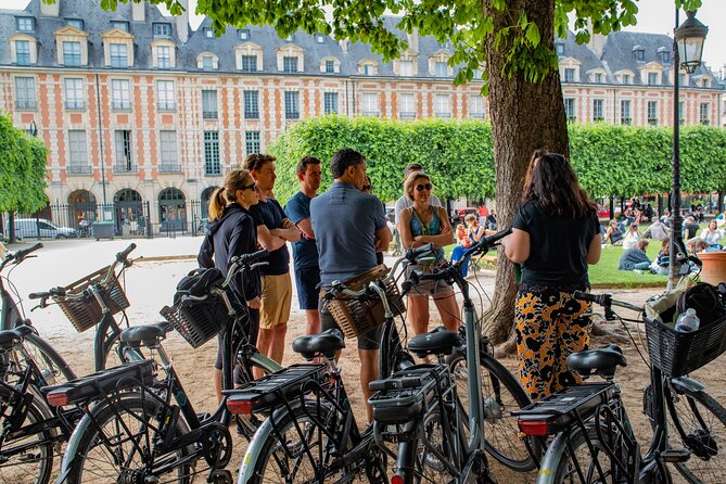 Best of Paris Small Group E-bike Guided tour (w/ optional Cruise) - Stop 4: Luxembourg Gardens and the Senate setting