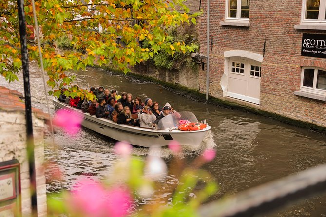 Bruges Guided or Audio Trip with Canal Cruise Option from Paris - Walking comfort and crowd reality