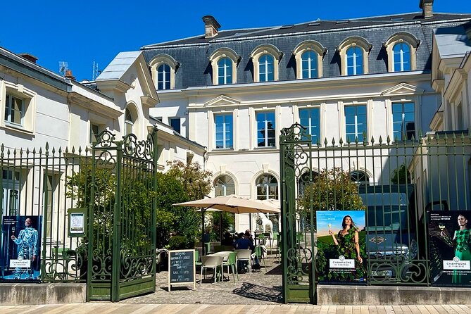 Champagne Picnic and Tasting on Vineyard. Private Tour from Paris - Price and value: what you are paying for, and what it replaces