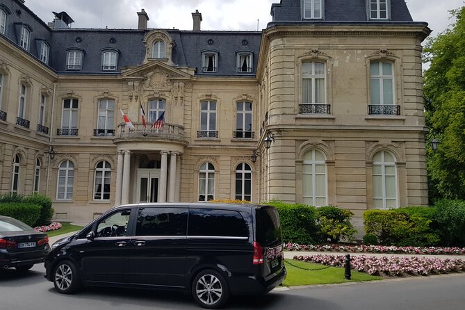 Champagne Region Private Day Trip from Paris - Epernay After Lunch: Comparing the Crown Jewels Against Smaller Styles