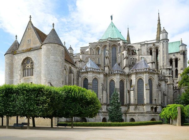 Chartres Cathedral 5 Hours Tour from Paris with Private Transport - Key Things That Make This Chartres Private Tour Work