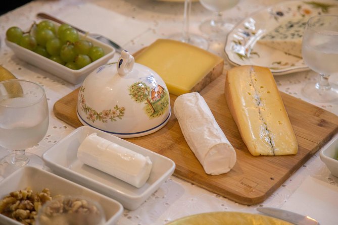 Cheese and Wine Tasting in the Latin Quarter with Chef Alex - Finding the start point near Censier-Daubenton (and what to wear)