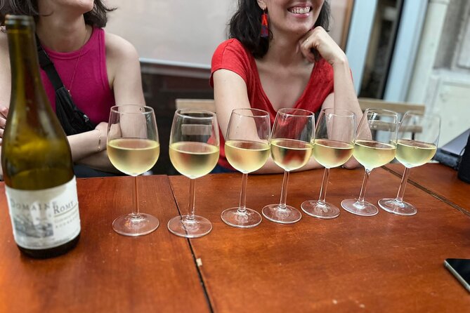 Cheese & Wine Tasting in Montmartre with a Local Cheesemonger - The cheese lineup: 8 French cheeses, explained like you actually need