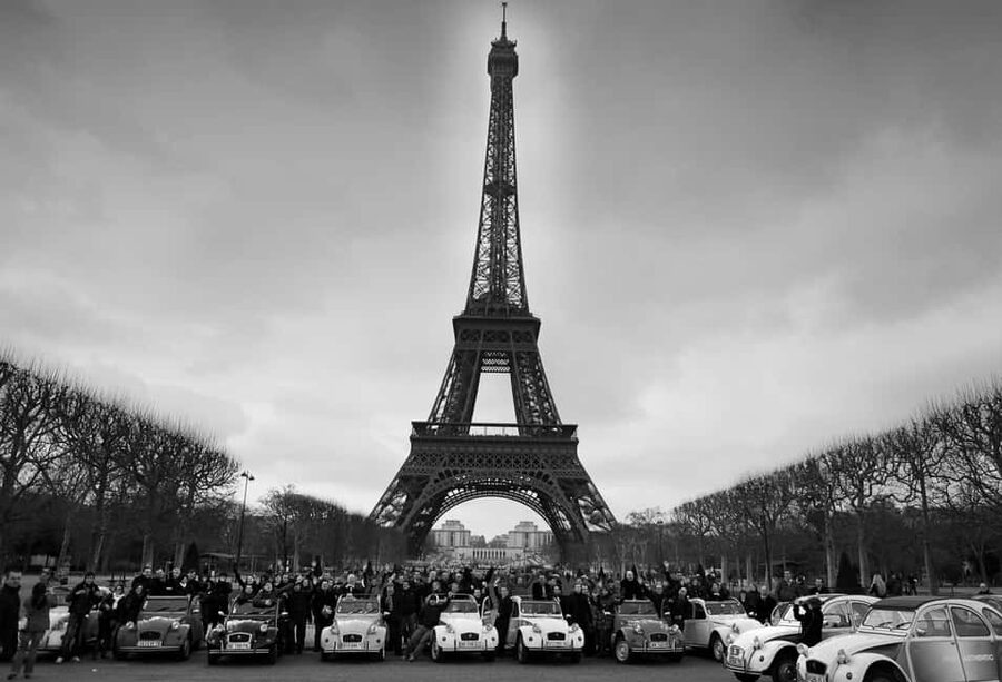 Classic, Romantic Paris: 3-Hour Vintage 2CV Tour - How the 3-hour route balances romance, classics, and side streets