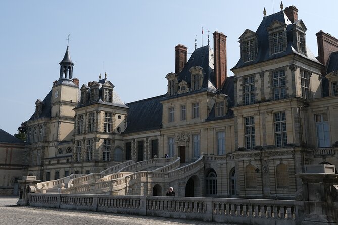 Day Trip to Fontainebleau : Horse Riding, Gastronomy and Castle - Breakfast pastries, then a gastronomic lunch with wine that keeps the pace right
