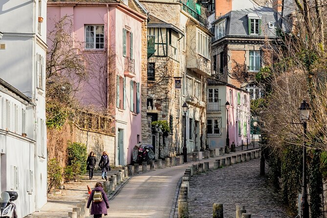 Devour Paris Food Tour : Montmartre Like a Local - Les naturistes - la cave: sip two natural wines