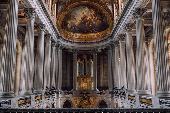 Direct Access tickets to whole estate of Versailles - Entering the Palace: Hall of Mirrors and State Apartments