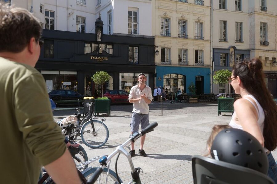 Discover Paris by bike - Arènes de Lutèce to Île Saint-Louis, a calmer pocket of Paris