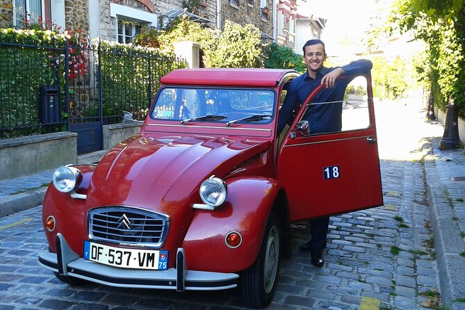 Discover Paris with a Local in his Unique Vintage Car - Arc de Triomphe: ride the area that people complain about