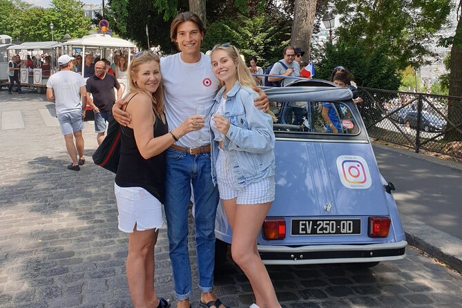 Discovery of Montmartre in a 2CV - 45 min - Place du Tertre to Abbesses, Art Names Along the Route