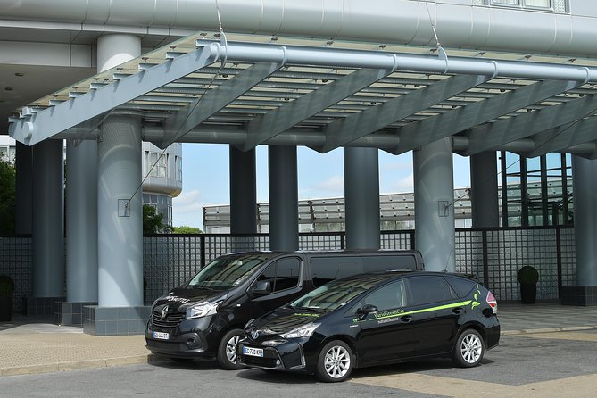 Disneyland Paris One Way or Round Trip Private Transfer from City or Airport - One-way vs round-trip: picking the right option
