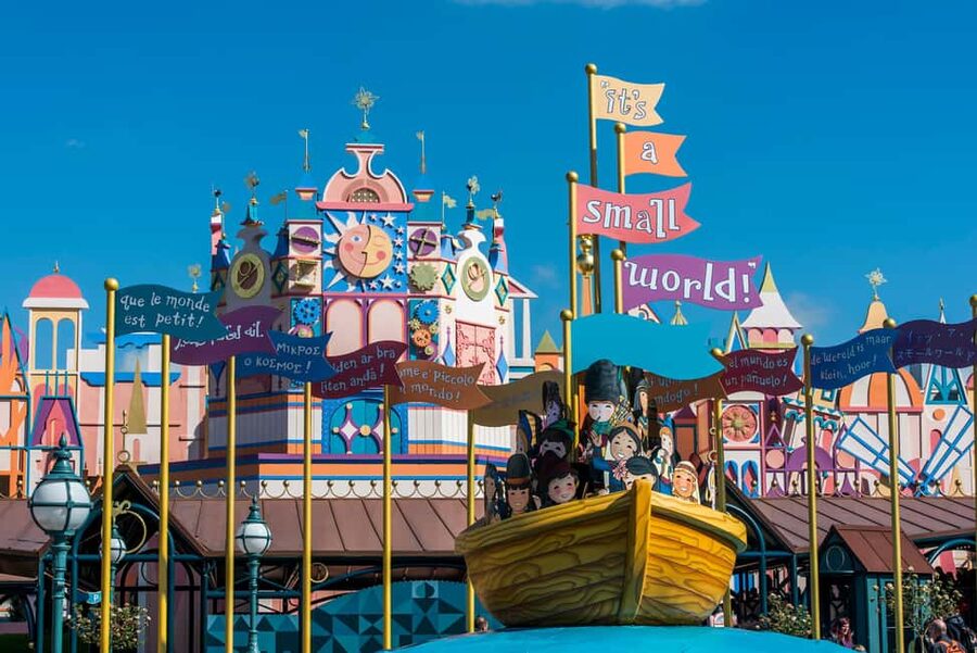 Disneyland® Paris Tickets and Shuttle Transport - Arendelle and Frozen Story Time (If You’re Visiting After March 29)