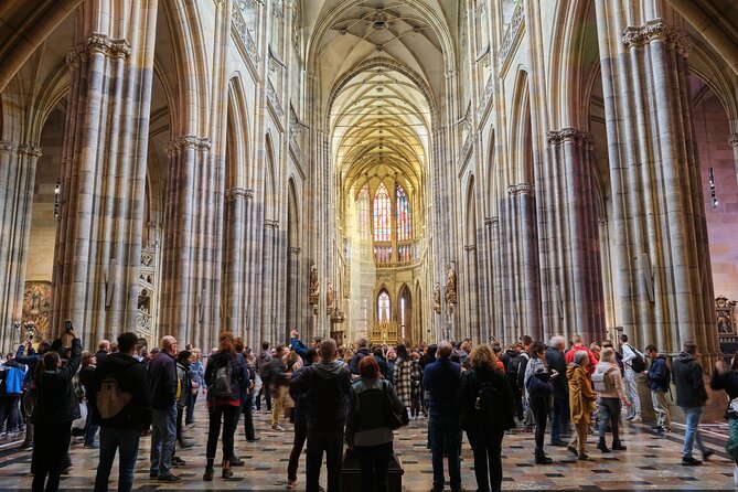 Early Access Paris Notre Dame Cathedral Walking Tour - Police Prefecture, Palais de Justice, and the flower market pause