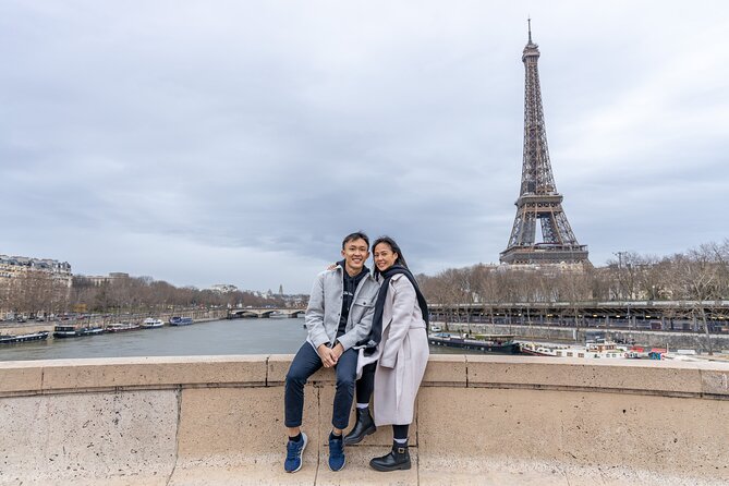 Eiffel and La Seine Photo Shoot - Paris Photographer - What This Eiffel and La Seine Photo Shoot Really Gives You