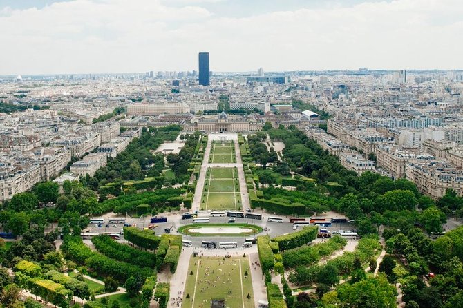 Eiffel Tower Access Tour to 2nd Floor with Summit Option by Lift - Who this Eiffel Tower tour suits best