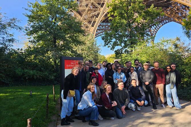 Eiffel Tower Lift Reserved Access Top or 2nd Floor -Max 10guests. - Finding your way in: meeting at 7 Av. Silvestre de Sacy