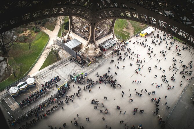 Eiffel Tower Private Tour with Summit Access - Where You Meet and How the Tour Starts