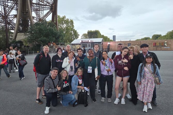 Eiffel Tower Small Group Tour with Second Floor Reserved Access - Key things to know before you go