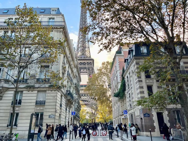 Eiffel Tower with Summit and 2nd Floor Access Guided Tour - Meeting Your Guide at Av. Elisée Reclus
