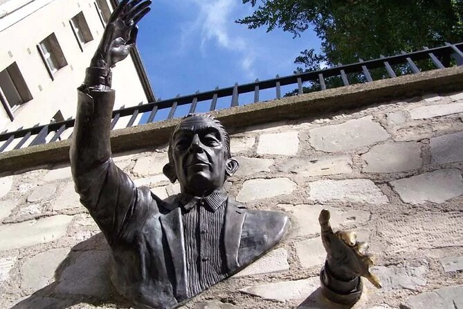 ESSENTIAL MONTMARTRE Walking Tour: the essential highlights+MORE! - Dalida, Van Gogh’s House, and the Amélie Film Trail