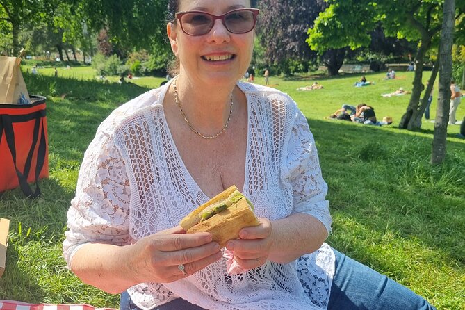 Exclusive Gourmet Picnic Experience at the Eiffel Tower - Weather Rules and Timing: What Can Change