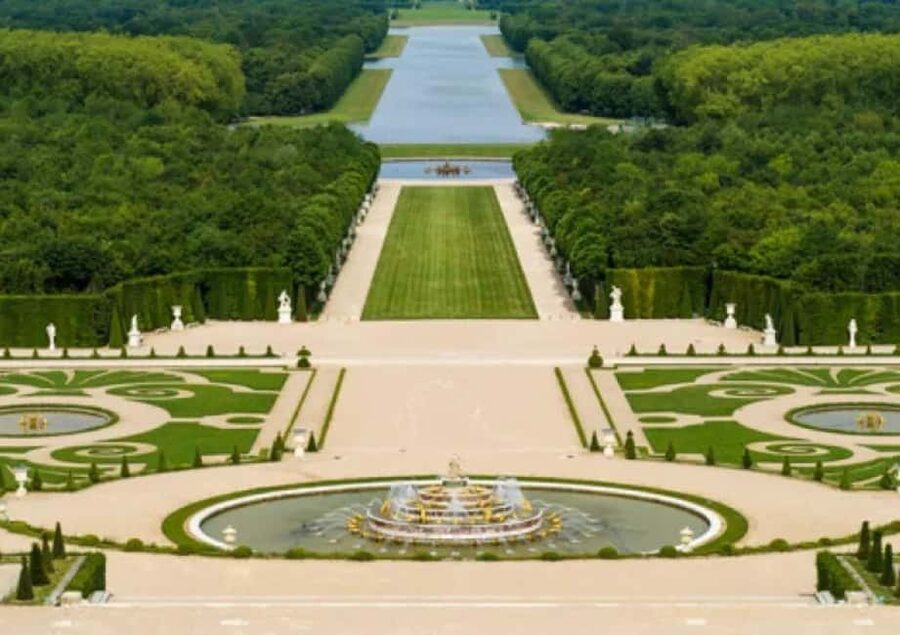 Excursion from Paris to Versailles Palace by Tootbus - Inside the Palace of Versailles: four hours of self-guided exploring
