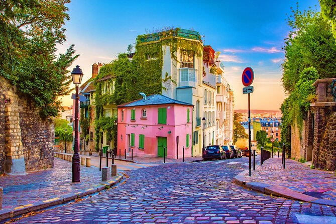 Experience Paris' Village of Montmartre away from the crowds - Montmartre Village: narrow streets and old Paris charm