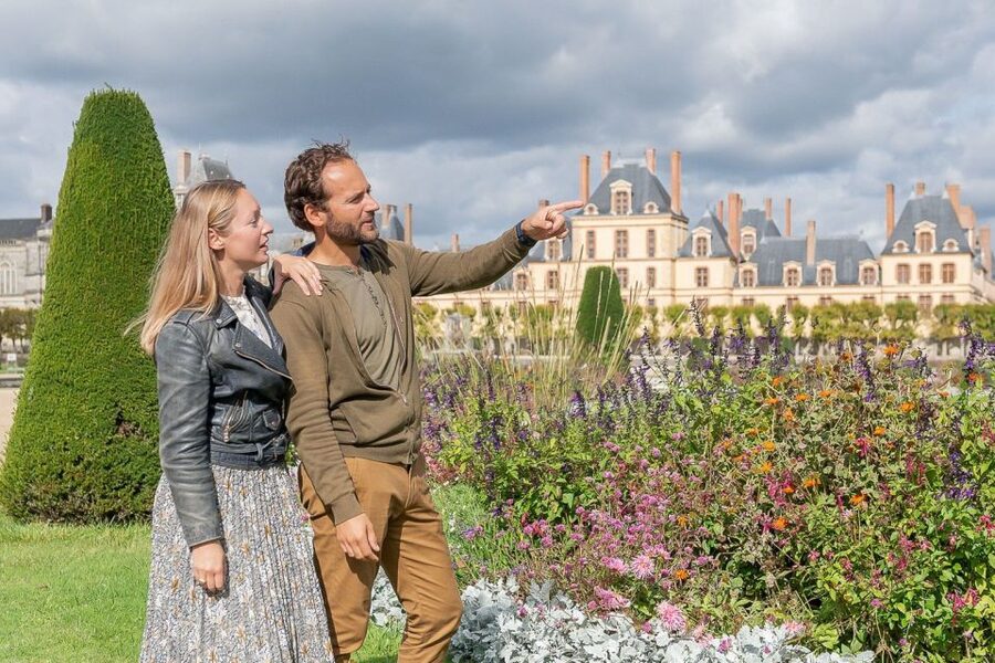 Fontainebleau & Vaux-le-Vicomte Châteaux Day Tour from Paris - How Much Walking to Expect (and Why Footwear Matters)